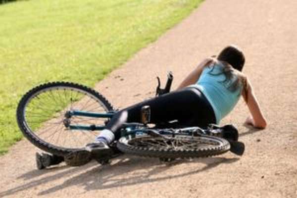 Падение с велосипеда - частая причина ушиба промежности